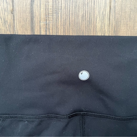 YOGALICIOUS LUX Black Cropped Leggings L High Rise Pockets - Picture 6 of 8